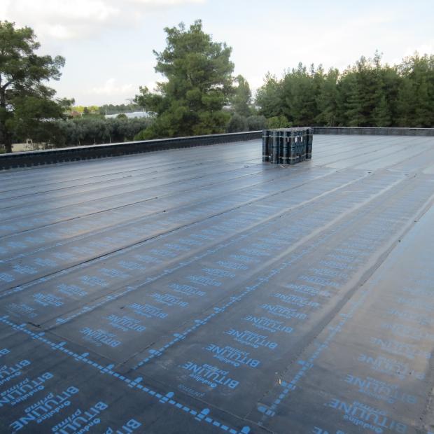 Installation of Bituline on a large flat area